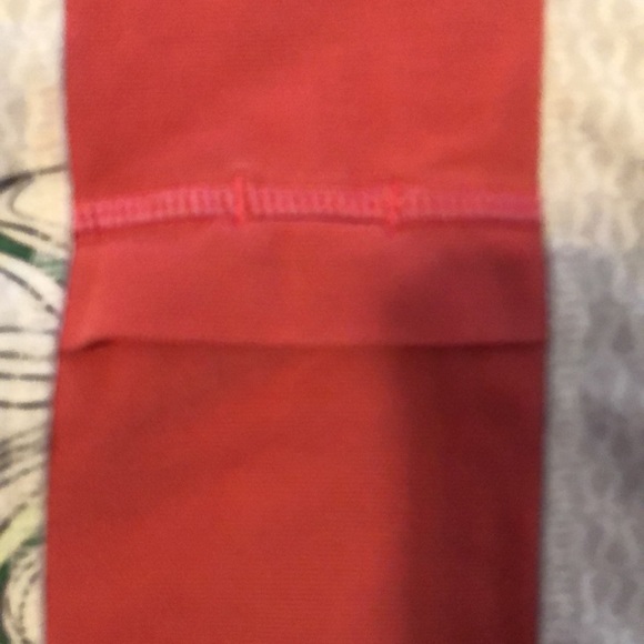 💕LULULEMON - VGUC Power Y Tank (10) - Picture 4 of 7